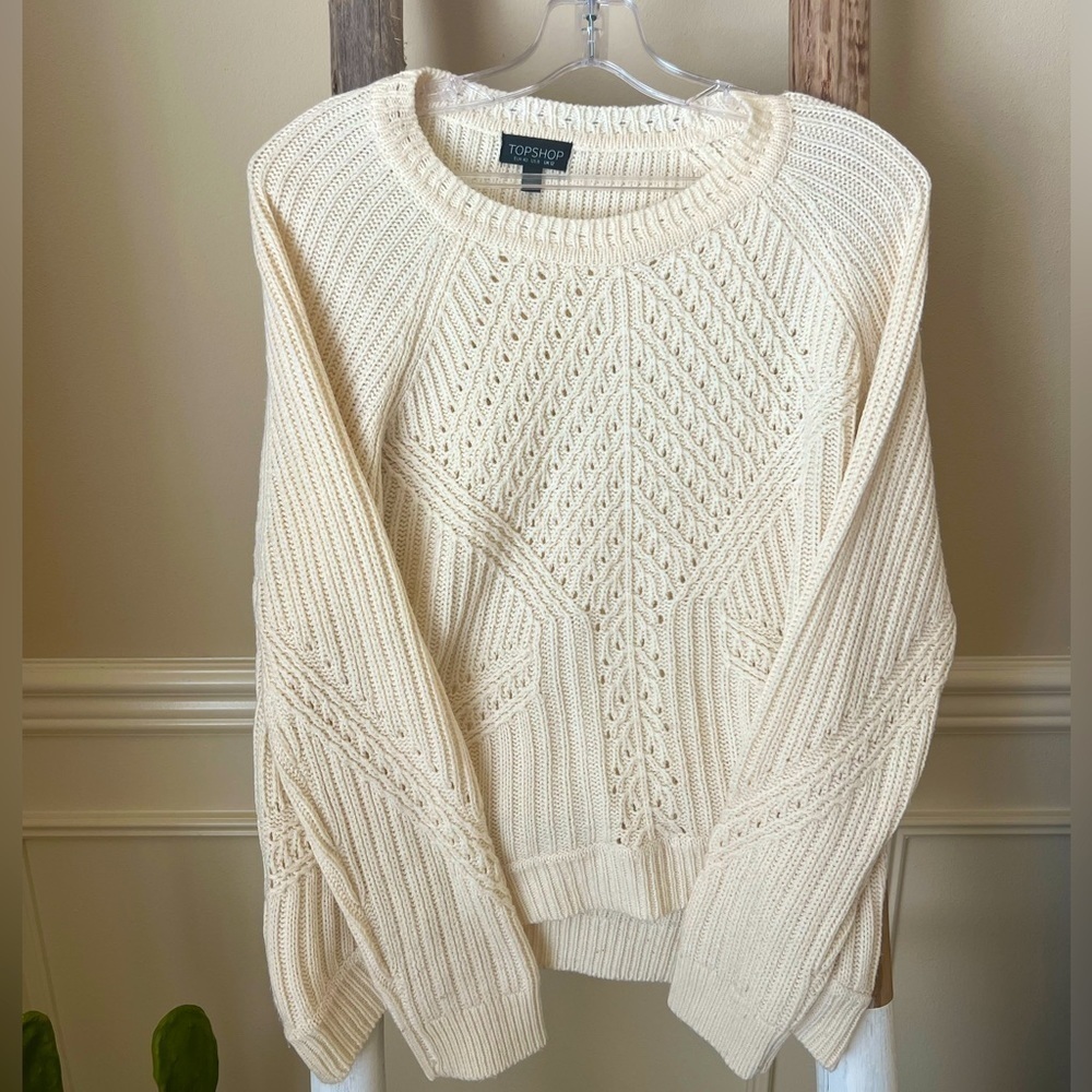 Top Shop Cream Knit Sweater (Size 8/Medium)